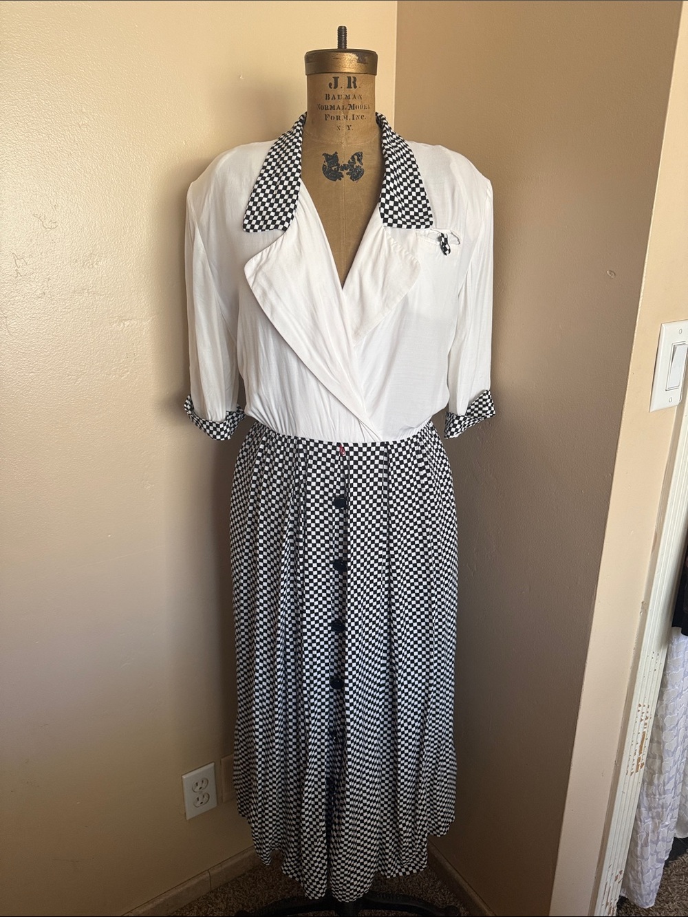 Vintage MS Chaus Black White Checkered Pleated Midi Dress Size 14